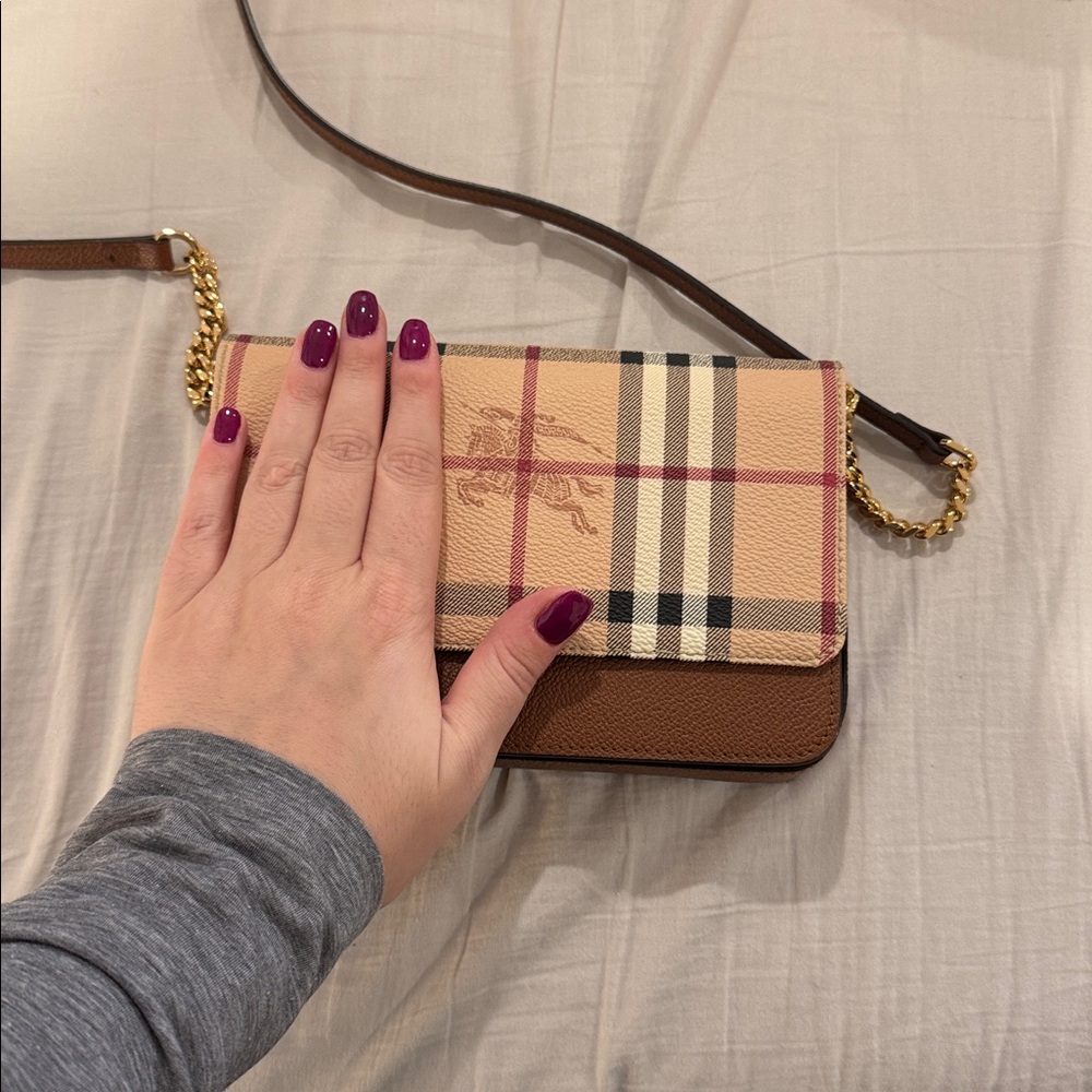 Burberry Crossbody Bag - Picture 9 of 11